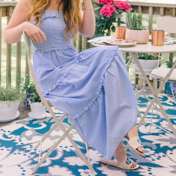 Gal Meets Glam Courtney Rio - Picture 3 of 5